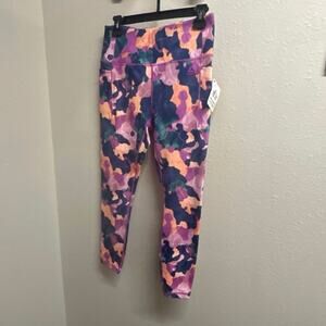 NWT Reebok High Rise Reflex 7/8 Legging multicolor side pocket size Medium